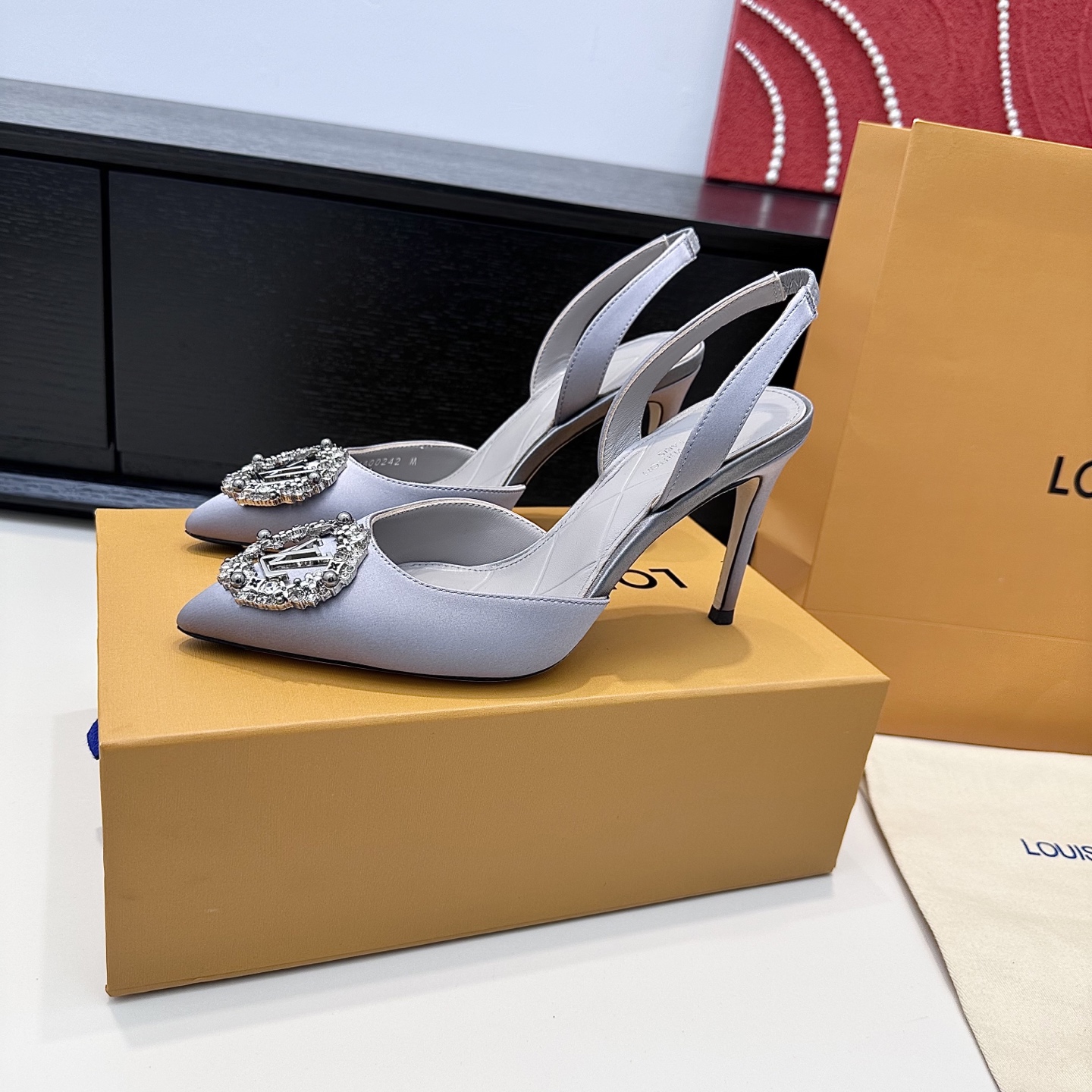 Women's high heels